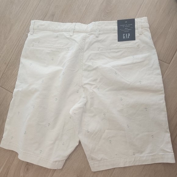 GAP ESSENTIAL KHAKI 10" SHORT white with blue anchors,GAPFLEX - Picture 1 of 6